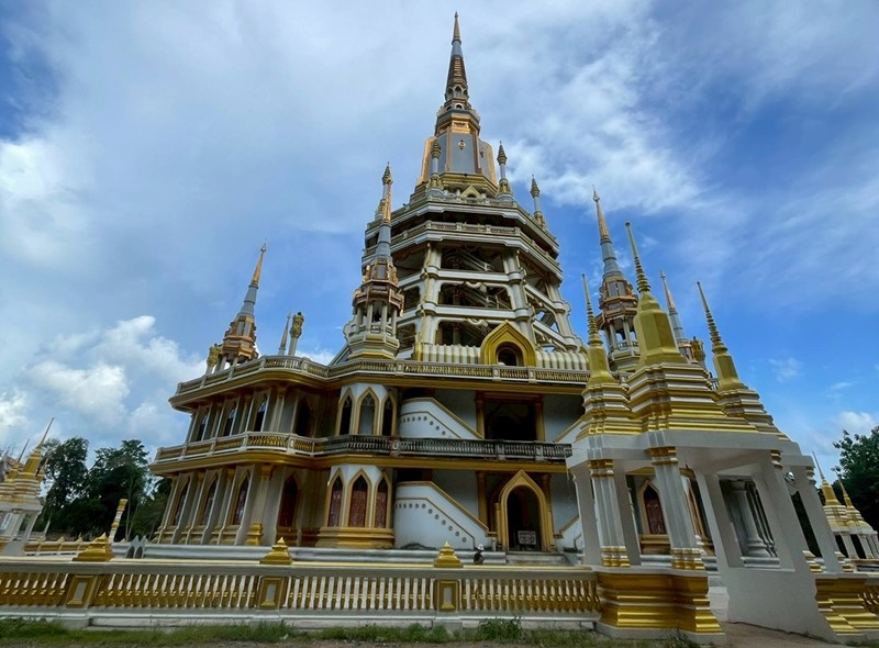 Explore Tiger Cave Temple